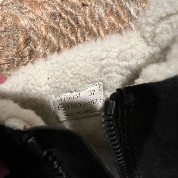 Prada Linea Rossa Shearling High Top Sneakers boots - Picture 12 of 13